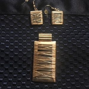 Lia Sophia slide and earrings